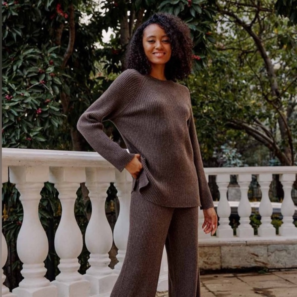 🔴 Nap Brown Cashmere Loungewear Rib-Knit Crew Neck Pullover Sweater in Medium